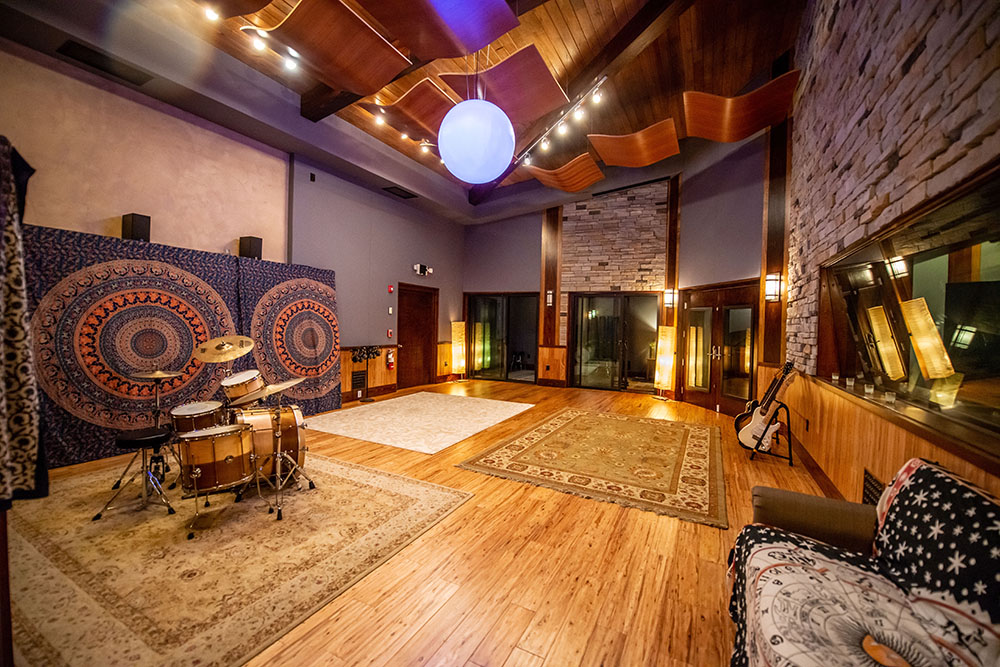 Facilities Orb Recording Studios